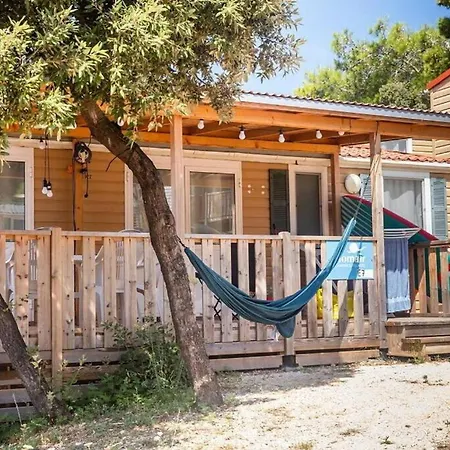 キャンプ場 Eurocamp Mobilhomes At Šimuni