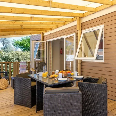 Eurocamp Mobilhomes At Šimuni