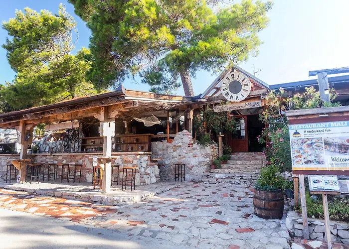 Eurocamp Mobilhomes At Kemp Šimuni