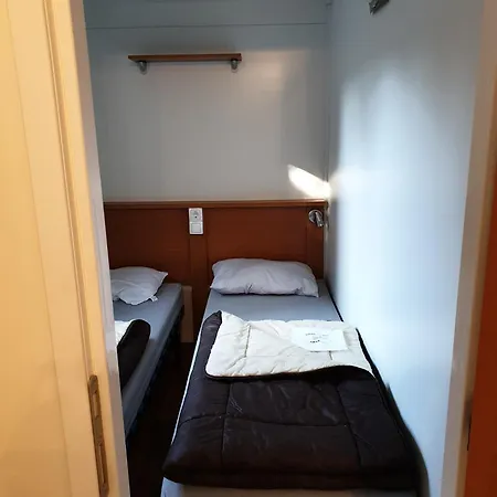 Kamp Eurocamp Mobilhomes At *