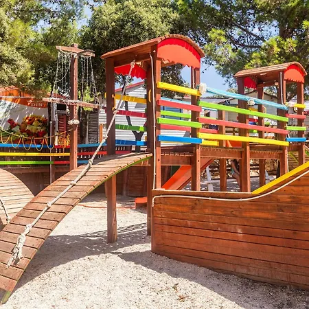 Eurocamp Mobilhomes At Campingplatz Šimuni